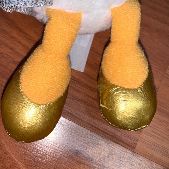 Tokyo Disney Japan Daisy Duck 30th Anniversary Plush - Picture 8 of 13